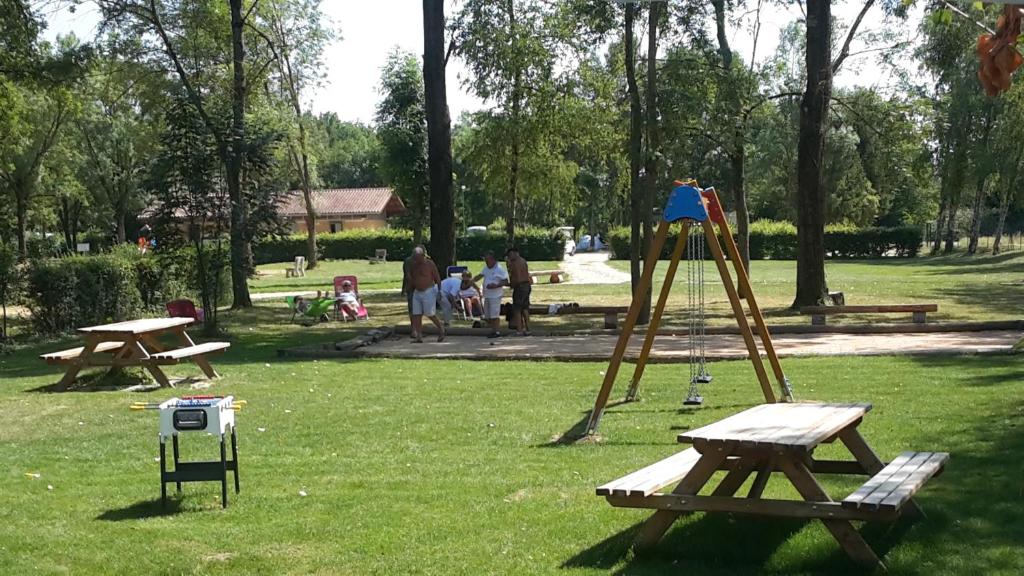 Herní místnost nebo prostor pro děti v ubytování Paradis Des Dombes