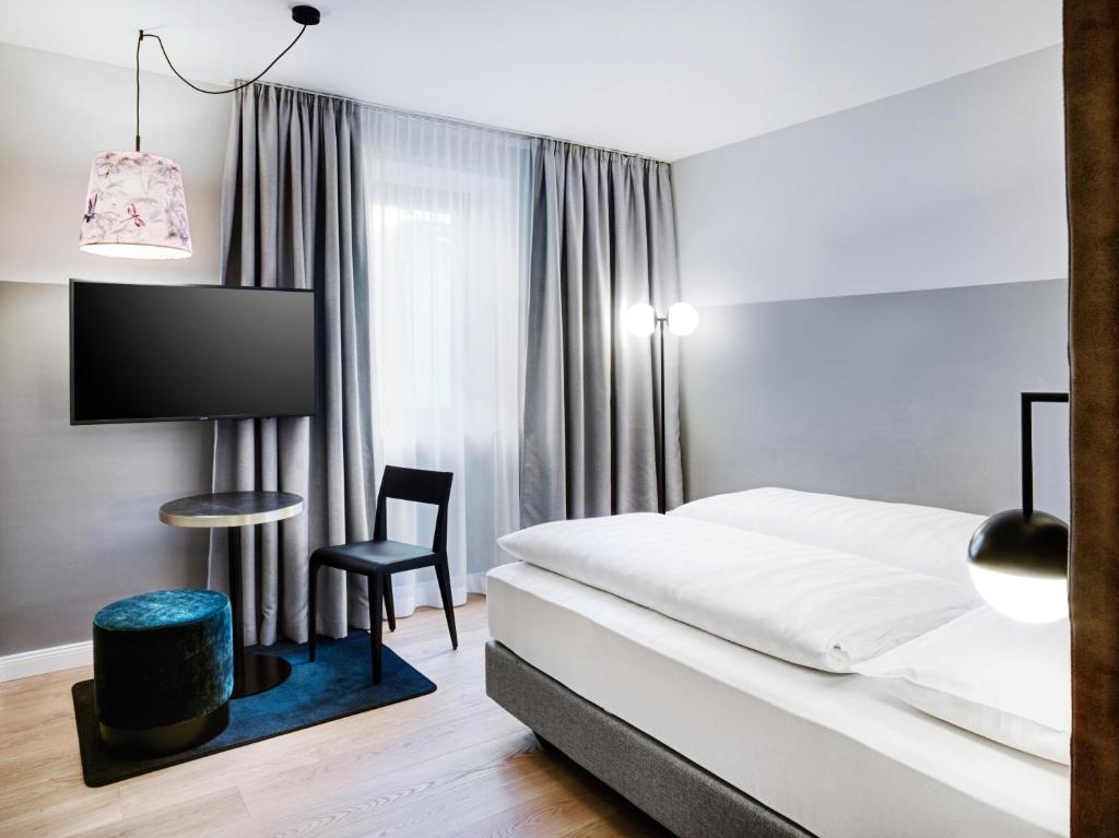 STAGE 12 Hotel by Penz - Resim 7