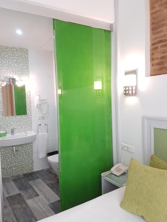 Hotel y Apartamentos Doña Lola - Resim 42