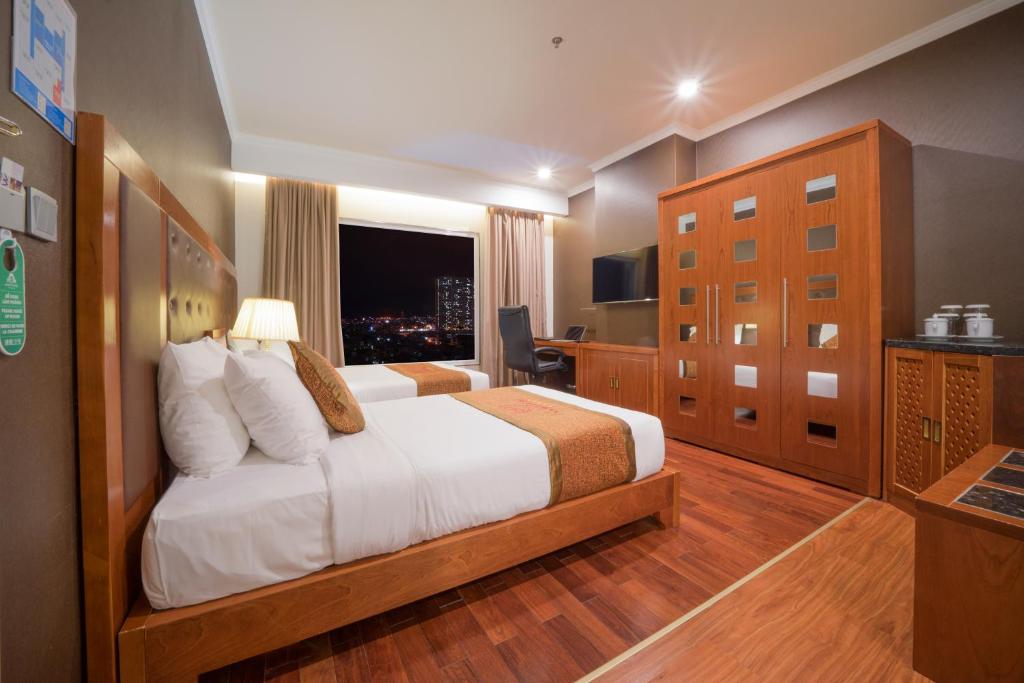 Phòng Deluxe có 2 Giường đơn nhìn ra Thành phố
