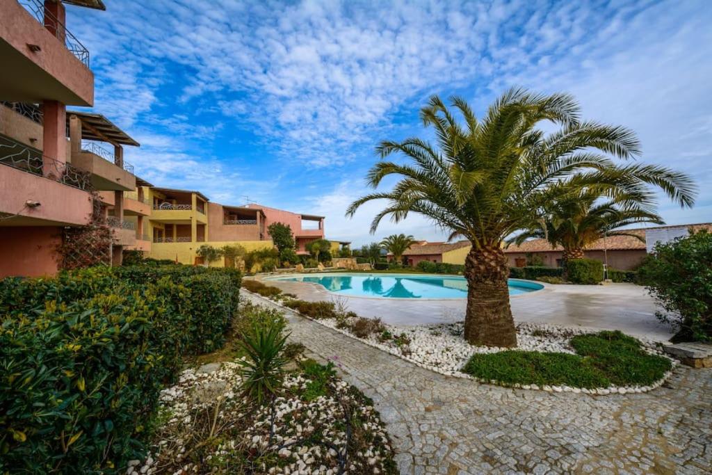 Bazén v ubytovaní Seaview Apartment (N° 12) alebo v jeho blízkosti