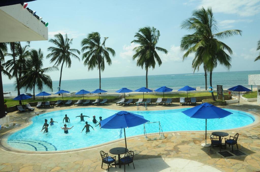 The swimming pool at or close to Jacaranda Indian Ocean Beach Resort