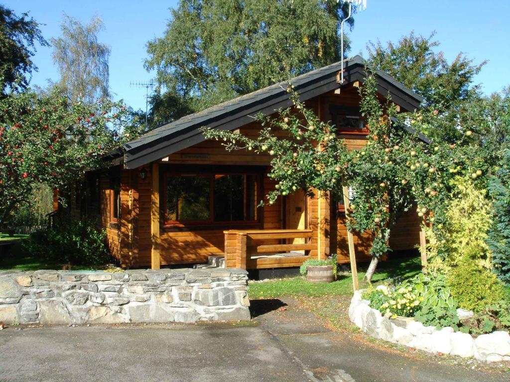 Loch Insh Chalets Ltd - 