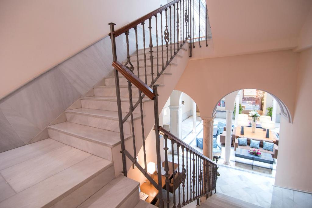 Petit Palace Marques Santa Ana - Resim 28