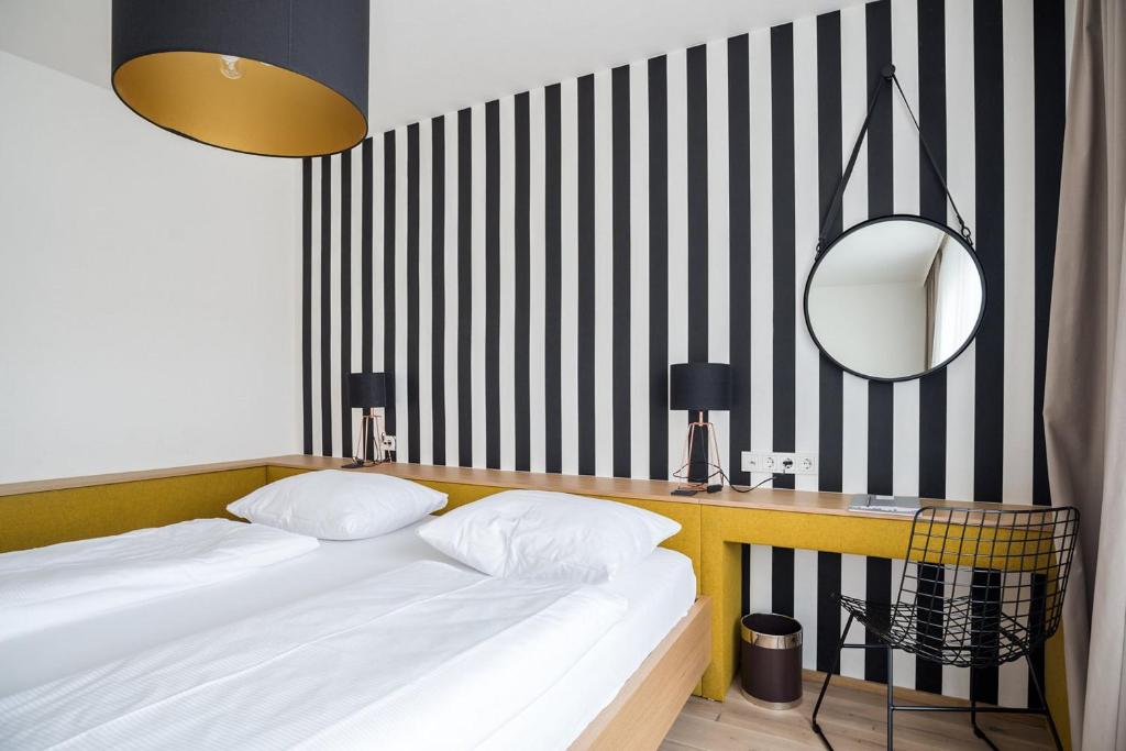 Altstadthotel Weisse Taube - 16