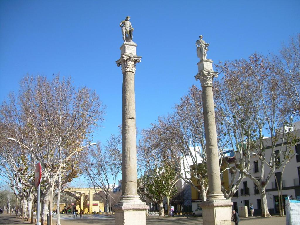 Medina Apartment and Parking Old Town 3 pax, Sevilla ...