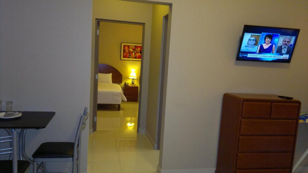 TV a/nebo společenská místnost v ubytování Suites Larco 656 Miraflores Lima