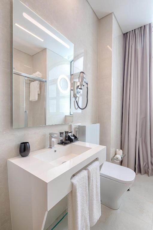 Hotel MeraPrime Gold Lisboa - Resim 37