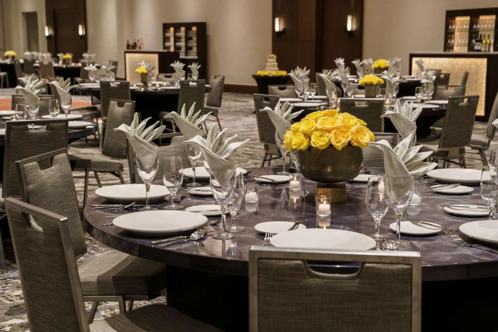 Hyatt Regency Houston Galleria photo