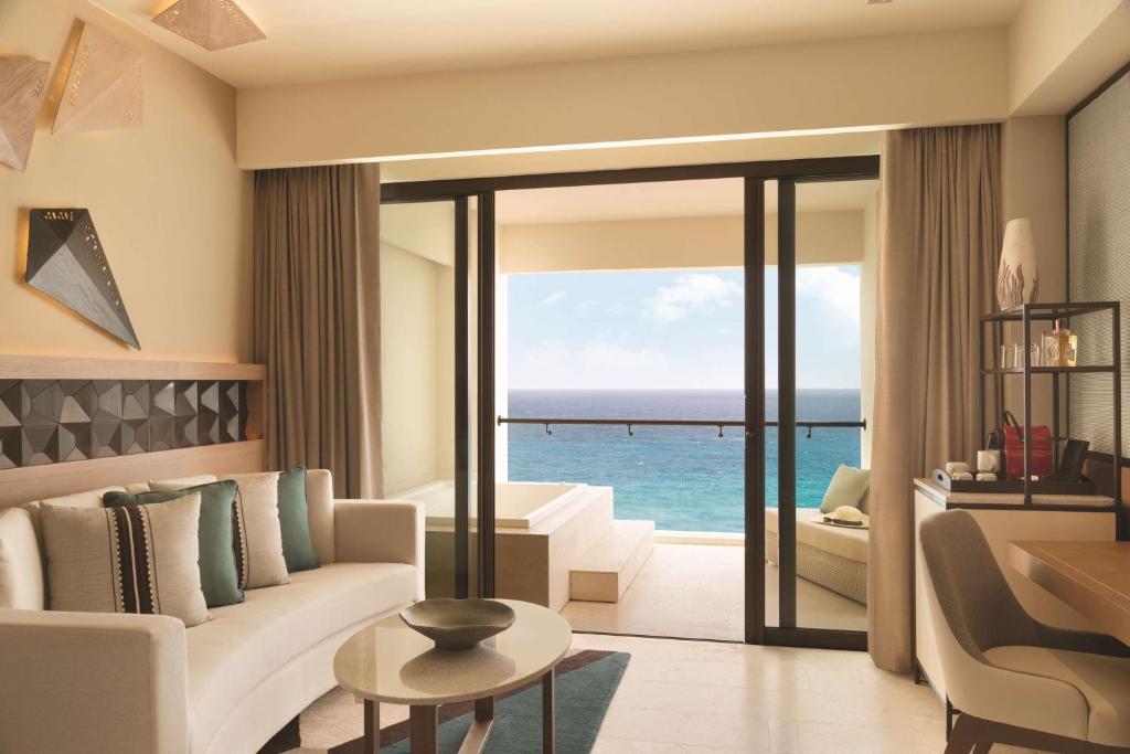 Uma área de estar em Hyatt Ziva Cancun All-Inclusive