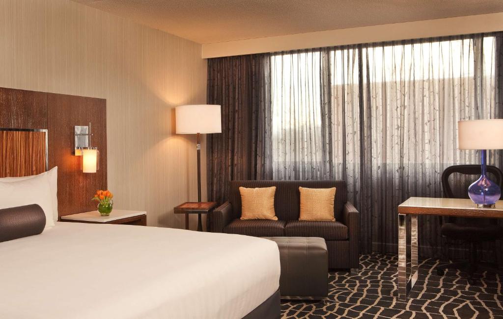 Postel nebo postele na pokoji v ubytování Hyatt Regency Princeton
