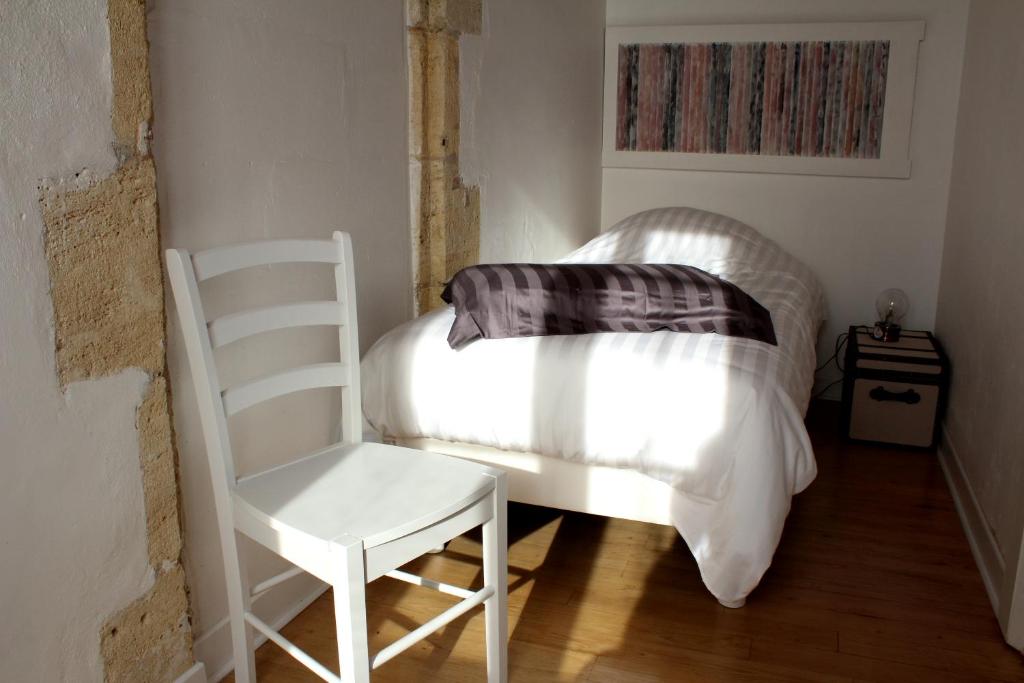 Relais de la Renaissance - Family Room With Private Bathroom