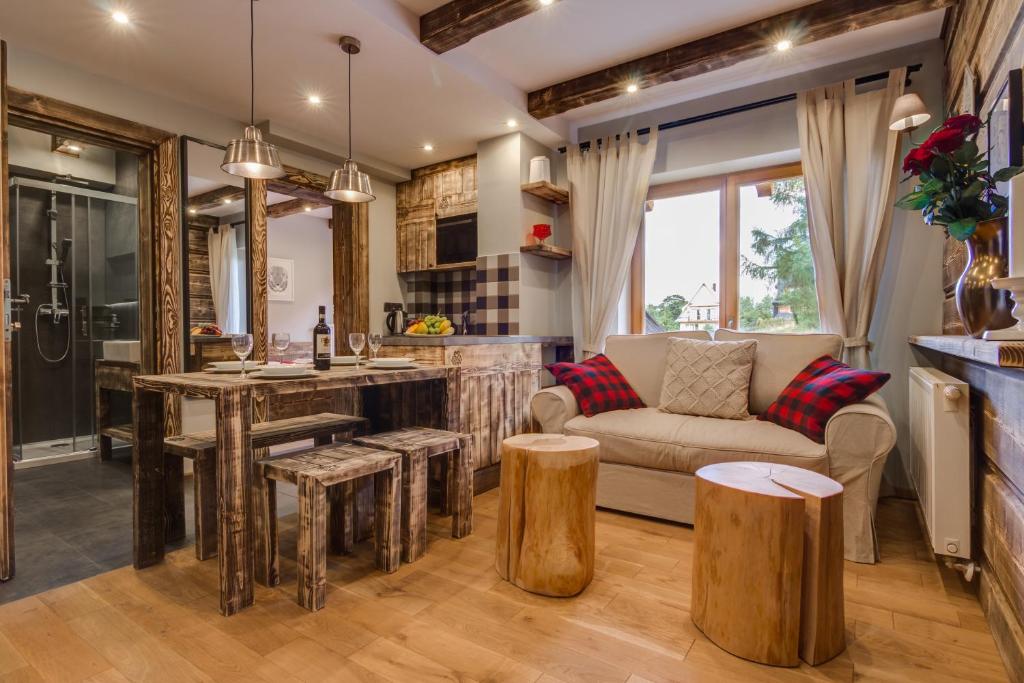 Posedenie v ubytovaní Apartamenty Smrekowa Lux Zakopane