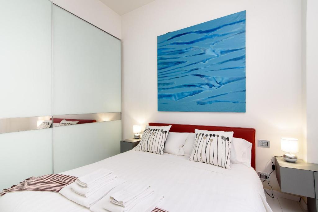 White Ostilia Apartments - Standard Apartment