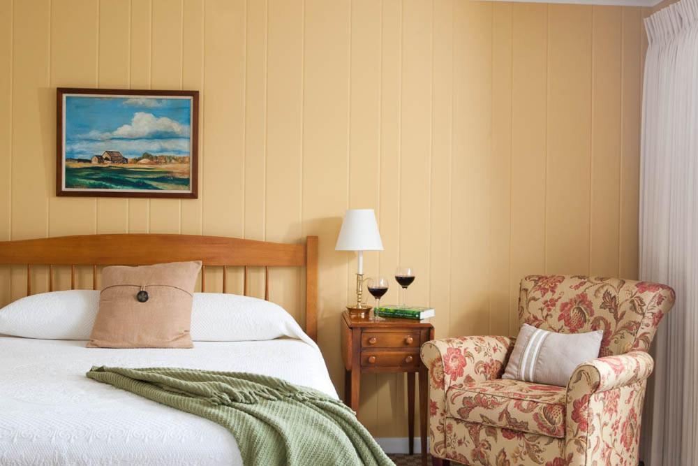 Dockside Guest Quarters - Quarto Queen Com Vista Mar