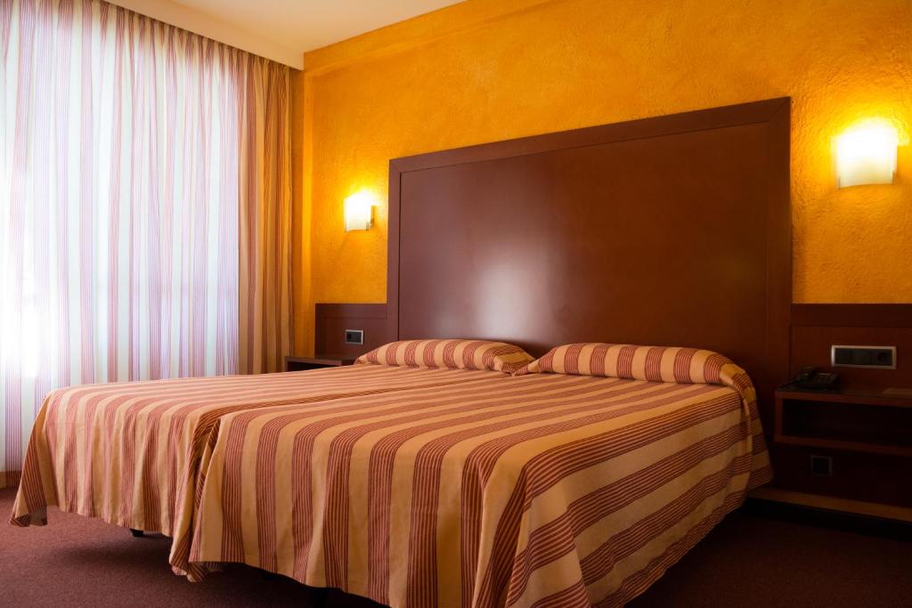 Hotel Royal Al-Andalus, Torremolinos, Spain - Booking.com