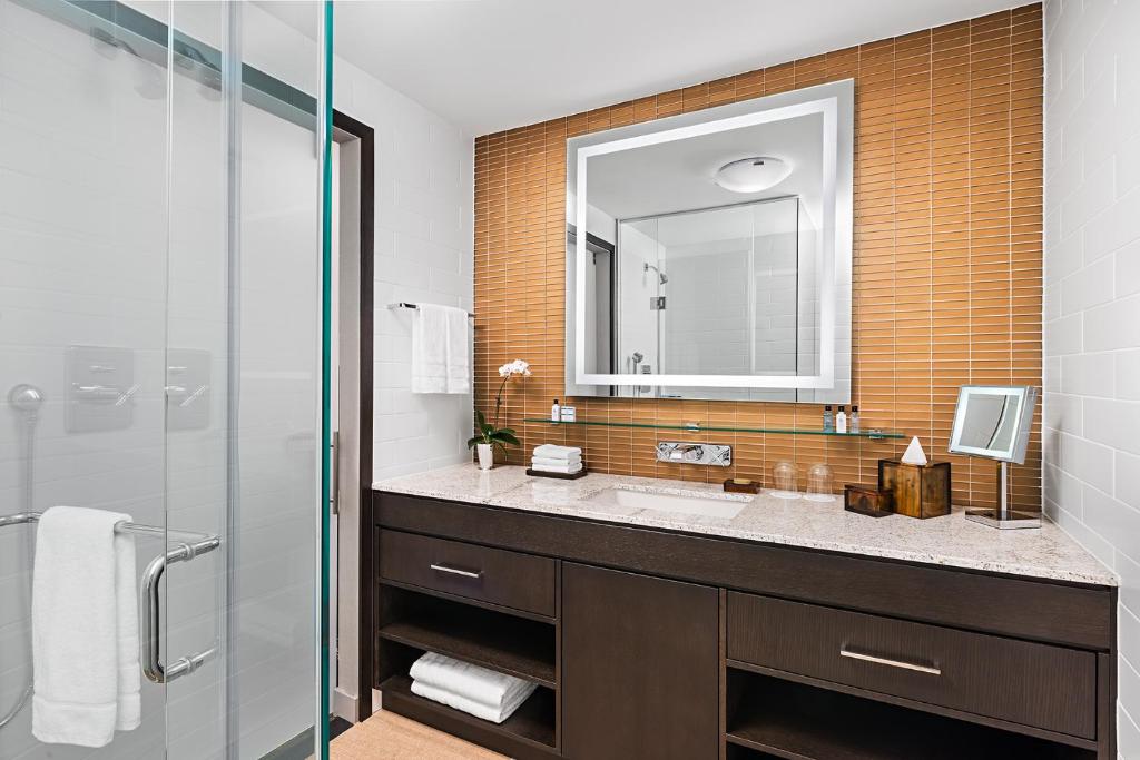 Hotel X Toronto, a Destination by Hyatt Hotel - Camera Luxury: 1 Letto King Size