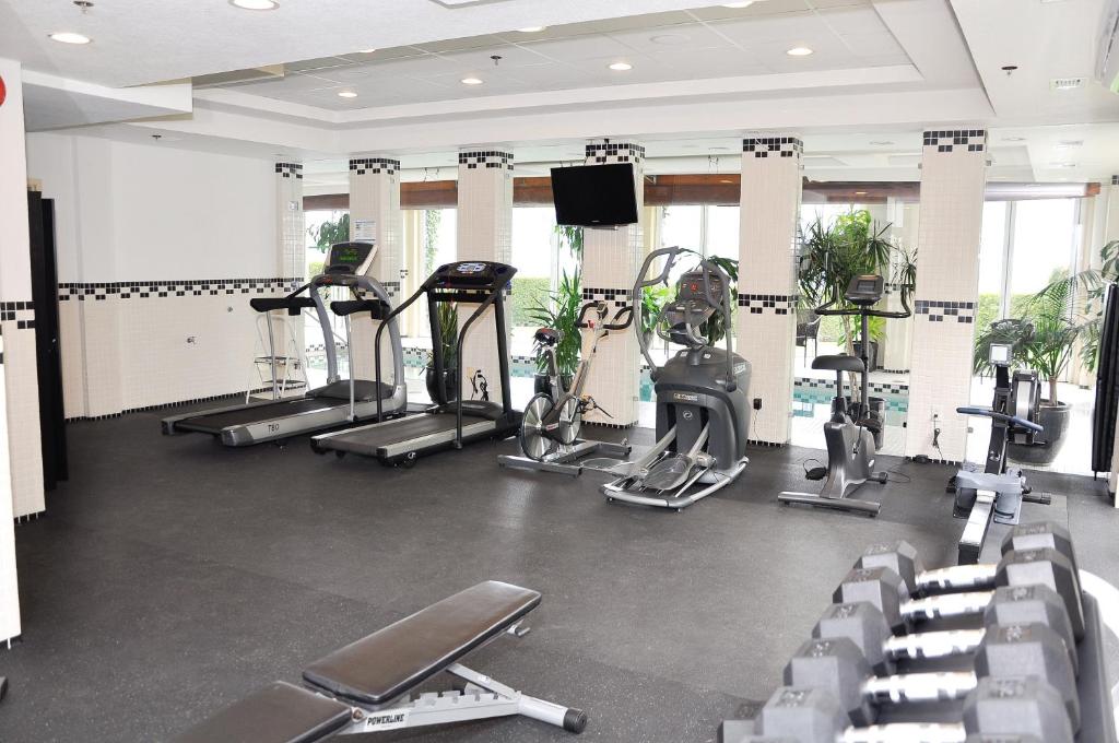 Fitness centrum a/nebo fitness zařízení v ubytování Hotel Eldorado at Eldorado Resort