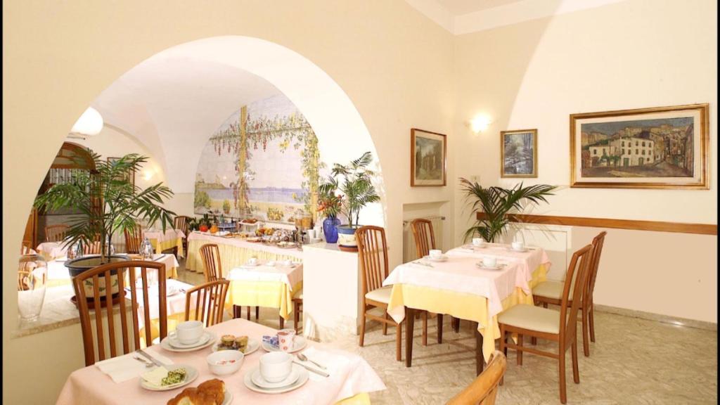 Restaurace v ubytování Hotel Marconi