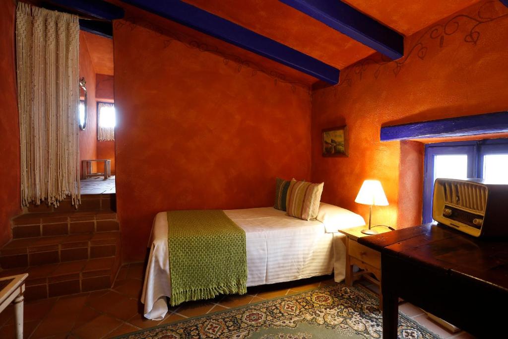 Hostal Blau - Habitación Triple Con Vistas