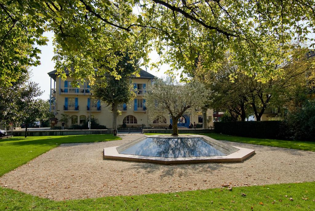 Zahrada ubytování Hôtel L'Iroko The Originals City
