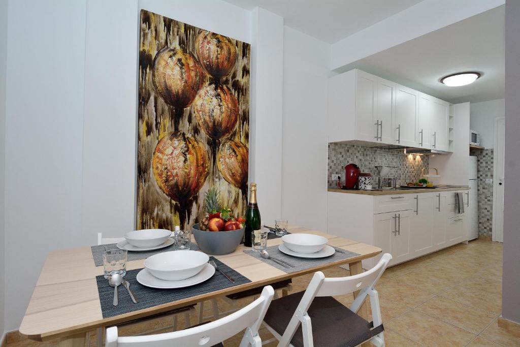 A kitchen or kitchenette at Apartamento El Pueblo