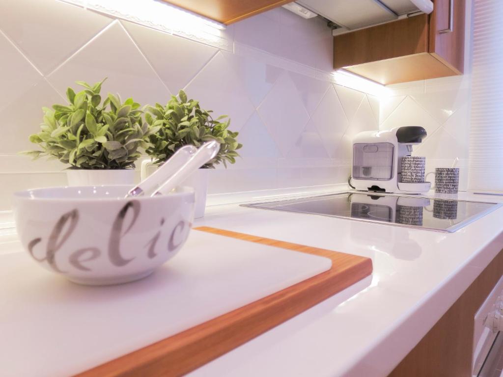 Kuchyň nebo kuchyňský kout v ubytování Apartment Design Marbella