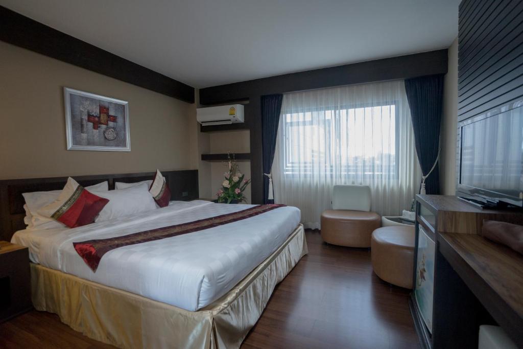 
Deluxe Double or Twin Room
