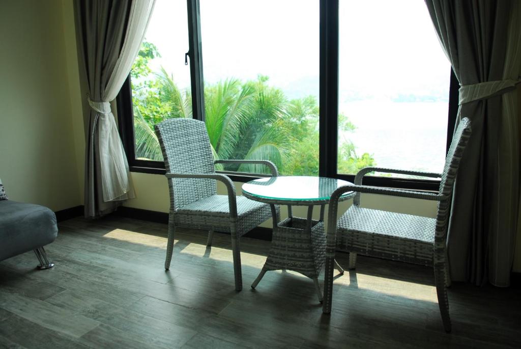 Monsane River Kwai Resort - Standaard Suite Met Uitzicht Op De Rivier