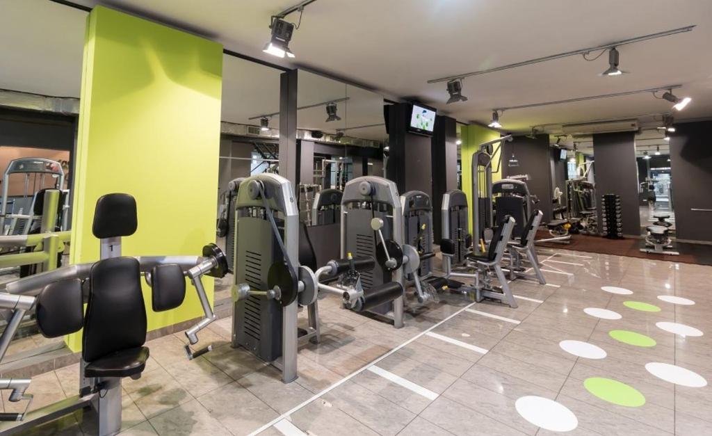Fitness centrum a/nebo fitness zařízení v ubytování Sport Rooms II Chodakowska Warszawa