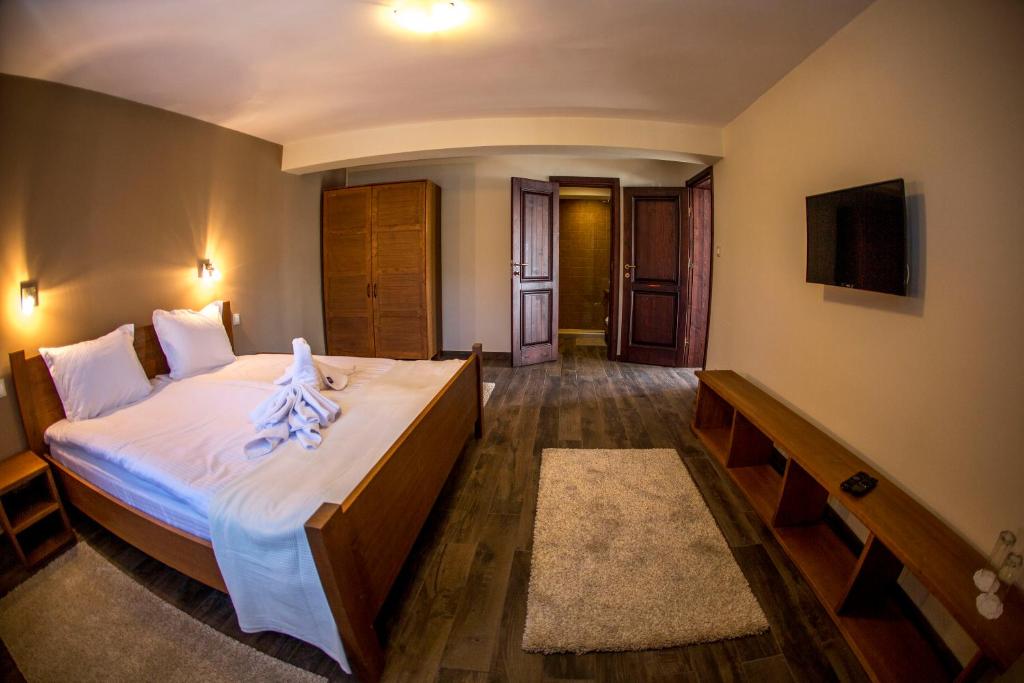 Red House - Double Room With Park View