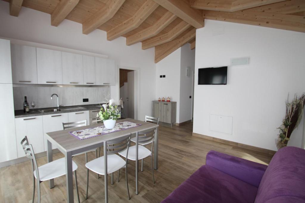 Kuchyň nebo kuchyňský kout v ubytování Casa ai Stabli