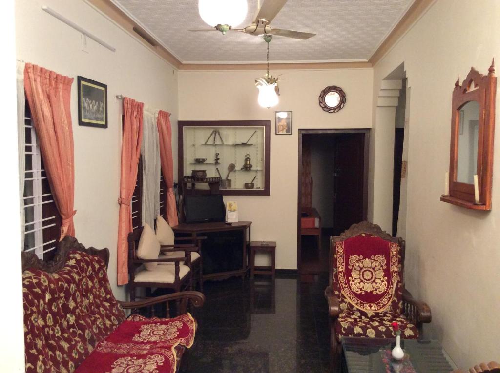 Posezení v ubytování Veda Vihar Homestay & Yoga Centre