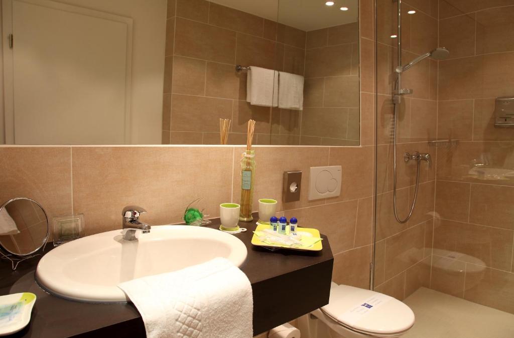 Koupelna v ubytování ante porta DAS STADTHOTEL