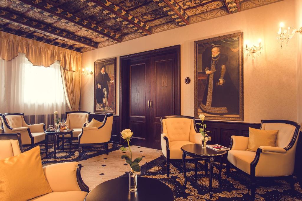 Posezení v ubytování Hotel Florian Palace