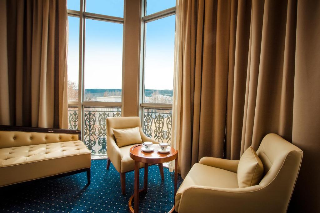 Posezení v ubytování New Tiflis Hotel