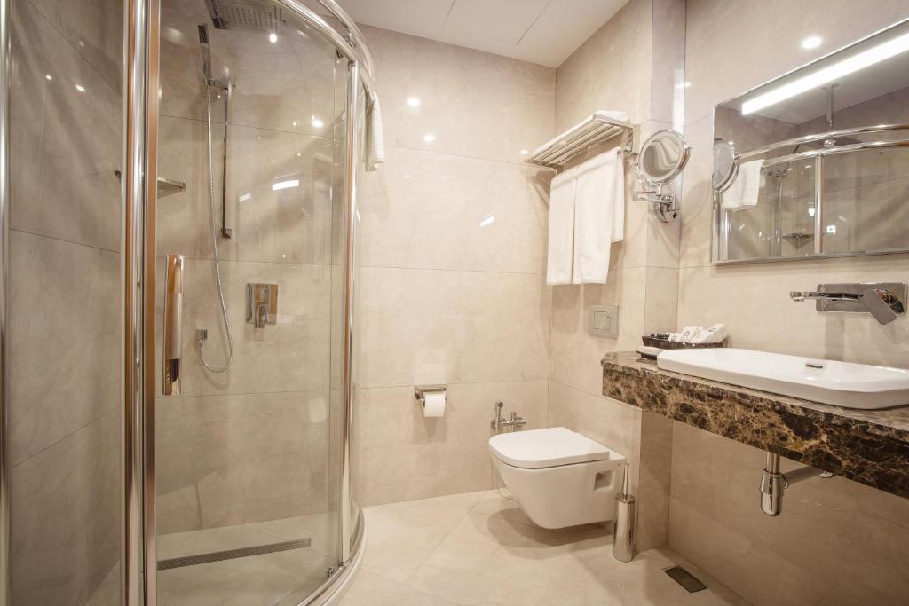 Koupelna v ubytování New Tiflis Hotel