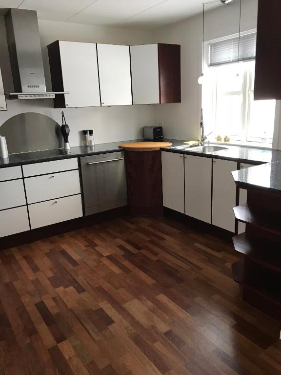 Hotel Nuuk - Apartment Nanoq - Villa