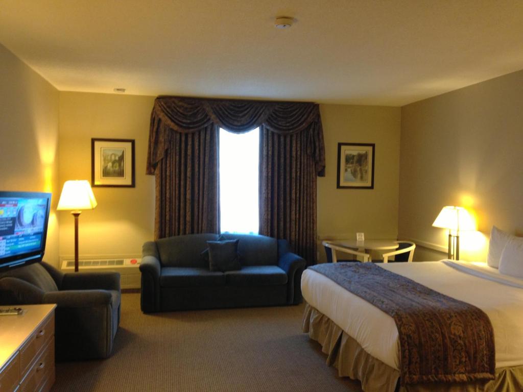 Petawawa River Inn & Suites - 皇后区