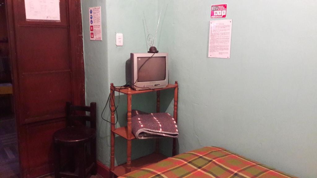 TV a/nebo společenská místnost v ubytování Hostal La Chorrera