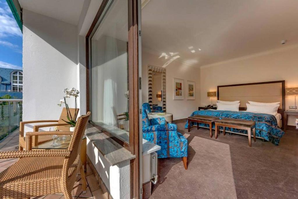 Bernstein Hotel Villa Kastania - Resim 16