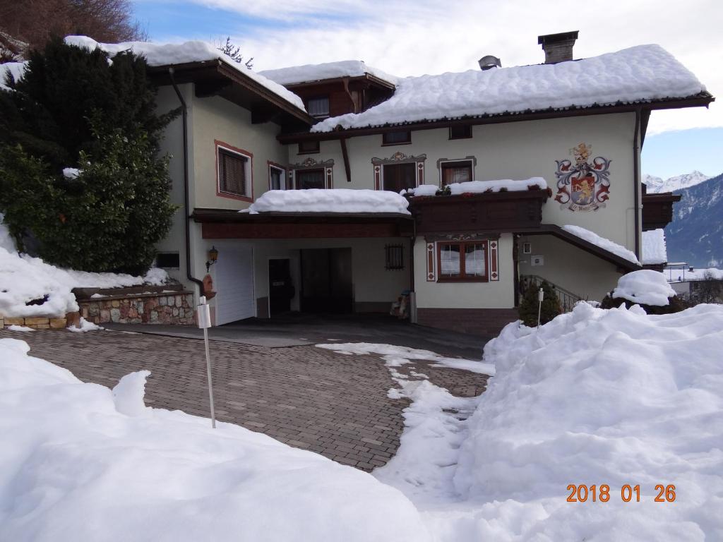 Gästehaus Walch-Riml during the winter