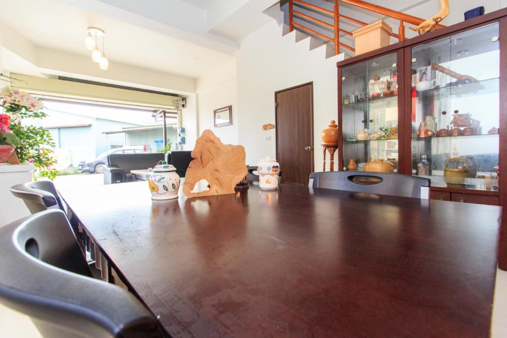 Posezení v ubytování Yilan Dongshan Cypress B&B