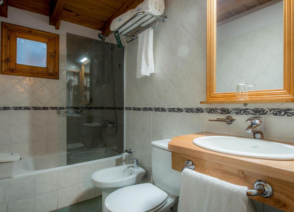 Koupelna v ubytování Apart Hotel Naum