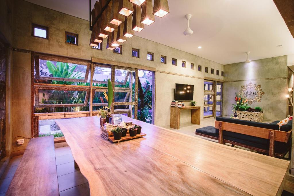 Posezení v ubytování Lokal Bali Hostel