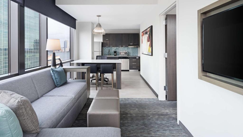 Kuchyň nebo kuchyňský kout v ubytování Hyatt House Jersey City