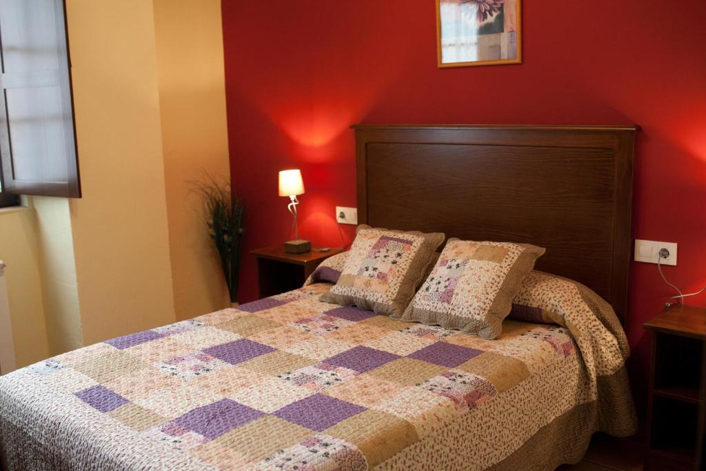 Posteľ alebo postele v izbe v ubytovaní Apartamentos Rurales Sierra de Béjar