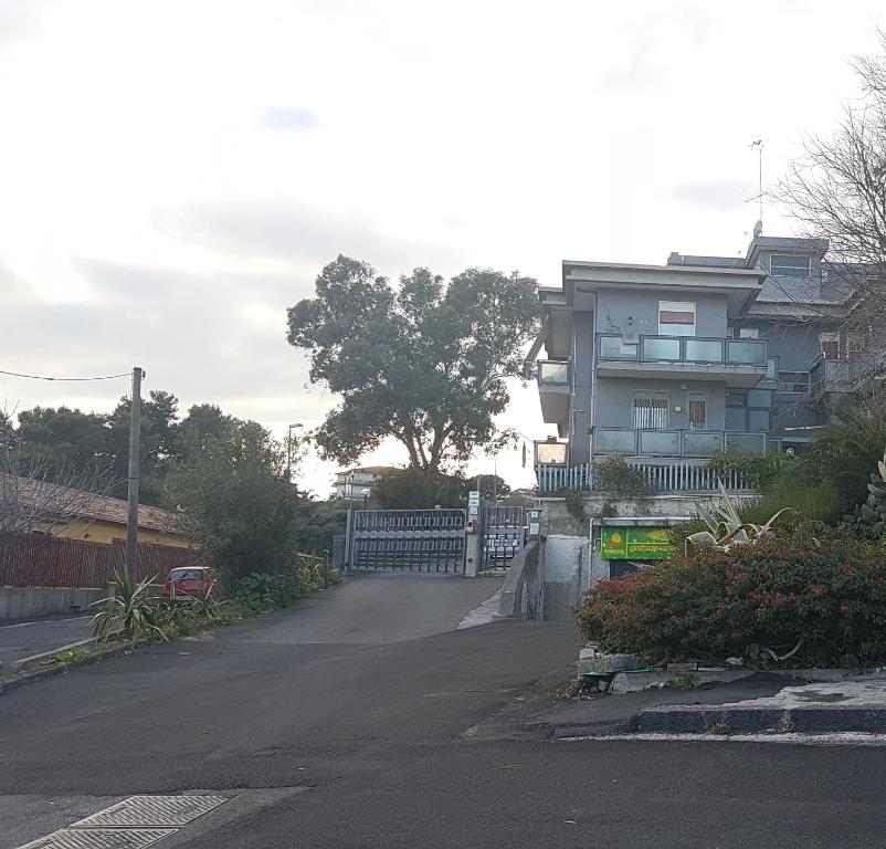 Budova, v ktorej sa apartmán nachádza