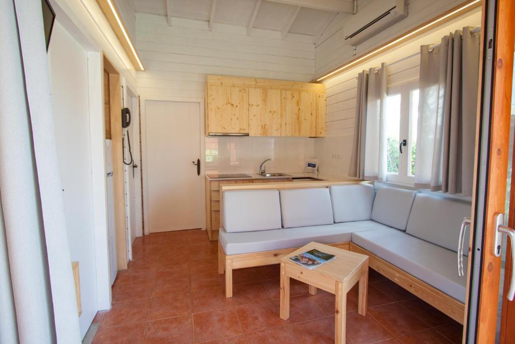 Camping Joan Bungalow Park - Bungalow De Luxe