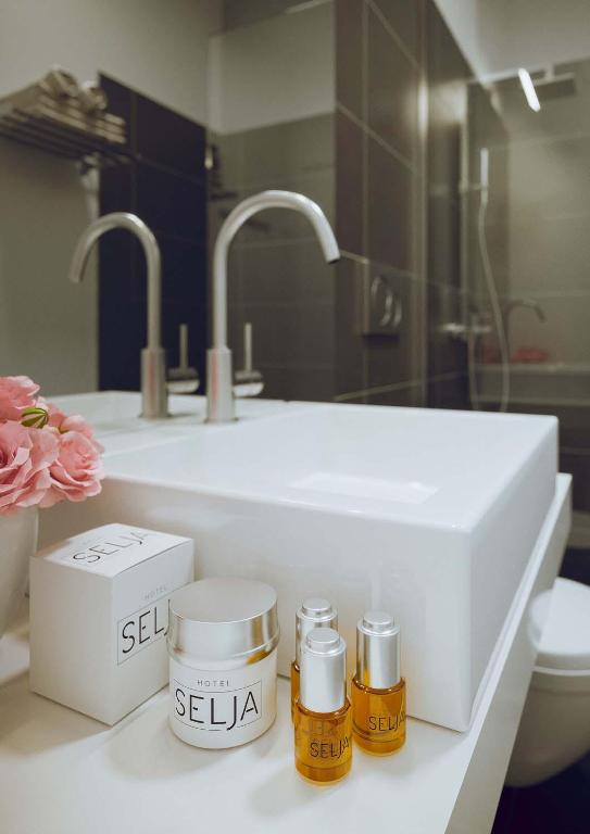 Koupelna v ubytování Hotel Selja